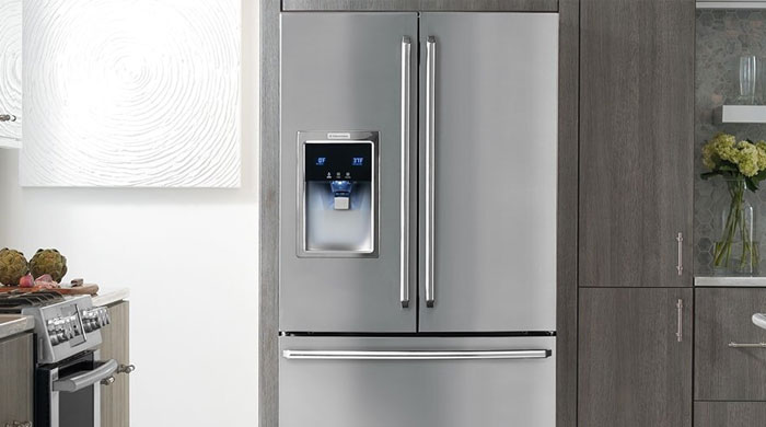 Réfrigérateur haut-de-gamme Electrolux EW23BC87SS