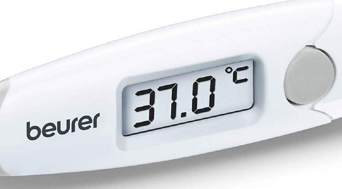 Gros plan sur le Thermomètre Digital Flexible Beurer FT 13 blanc